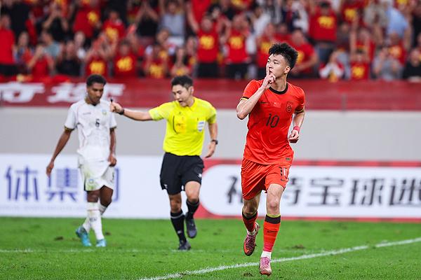 恭喜中国队, 的牌, 国足几乎创 恭喜中国队, 的牌, 国足几乎创